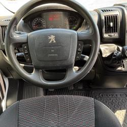 Autres Peugeot 13742&euro;HT - FG T&Ocirc;LE ASPHALT 335 L2H2 BlueHDi 165CH S&S BVM6 - ENTRETIEN PEUGEOT A JOUR - CAMERA Pornichet