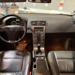 Volvo V50 1.8 FLEXIFUEL 125 MOMENTUM CARNET VOLVO  MOTEUR A CHAINE Saint-Maximin