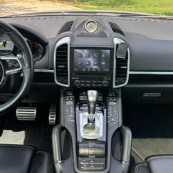 Porsche Cayenne 3.0 E-HYBRID 416CH PHEV / SPORT CHRONO / PSM / BOSE / TOIT PANO / ATTELAGE Grisolles