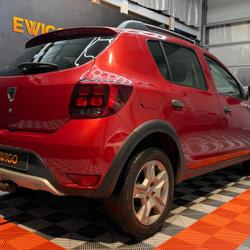 Dacia Sandero STEPWAY 0.9 TCE 90 NAVY - ATTELAGE Auray