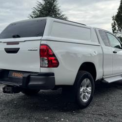 Toyota Hilux XTRA CABINE 2.4 D4D 150 LEGENDE 4X4 - TVA RECUPERABLE - GARANTIE CONSTRUCTEUR - ATTELAGE Distr&eacute;