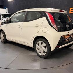 Toyota Aygo 1.0 VVTI 70CH X-PLAY - ENTRETIEN TOYOTA Pornichet