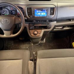 Toyota Proace verso 2.0 D4D 175 LONG L3 DYNAMIC BVA//TVA RECUPERABLE//6 PLACES// 1ERE MAIN // CARPLAY // CAMERA DE RECUL Nantes