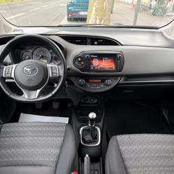 Toyota Yaris 1.3 VVTI 100 DYNAMIC Bordeaux