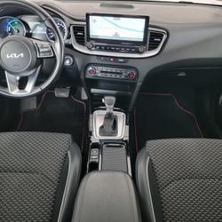 Kia XCee'd 1.6 GDI 140ch 105 HYBRID PHEV 8.9KWH ACTIVE BUSINESS DCT BVA Cernay