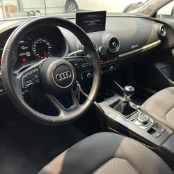 Audi A3 SPORTBACK 1.6 TDI 115 - Cam&eacute;ra de recul Auray