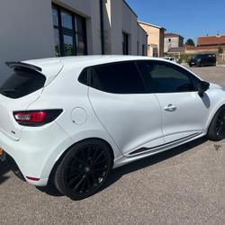 Renault Clio 4 IV 220ch RS Trophy EDC  / &Eacute;changeur Wagner / Kit gros frein Brembo / Amortisseurs KW V3 Ampuis