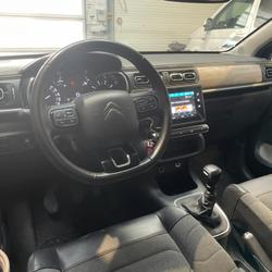 Citroen C3 1.2 PURETECH 110 SHINE - Carplay - Cam&eacute;ra de recul - Distri r&eacute;alis&eacute; Auray