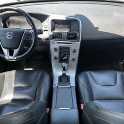 Volvo XC60 2.4 D5 220 SUMMUM AWD GEARTRONIC BVA Redon