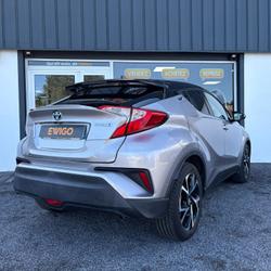 Toyota C-HR 1.8 HSD 122ch 100 FULL-HYBRID GRAPHIC 4X2 E-CVT BVA / 1&egrave;re main / Entretien Constructeur Urrugne