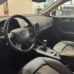 Audi A3 1.6 TDI 110CH AMBITION Bruz