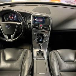 Volvo XC60 2.0 D4 190 SUMMUM GEARTRONIC BVA // DISTRI OK // ENTRETIEN VOLVO // 1&Egrave;RE MAIN // TOIT OUVRANT Nantes