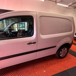 Renault Kangoo FOURGON 1.5 BLUEDCI 95 CONFORT Fr&eacute;jus