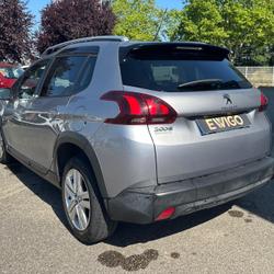 Peugeot 2008 1.2 PURETECH 110CH SIGNATURE Dachstein