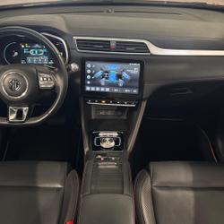 MG ZS ELECTRIC 155ch 99PPM 72KWH AUTONOMIE-ETENDUE LUXURY - ATTELAGE Pornichet
