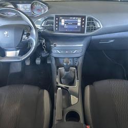 Peugeot 308 II Phase 1 1.2 PURETECH 110ch STYLE Dachstein