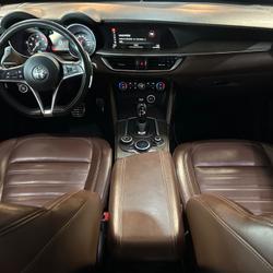 Alfa Romeo Stelvio 2.2 D 220 LUSSO Q4 BVA + TOIT OUVRANT PANORAMIQUE + SI&Egrave;GES AV CHAUFFANTS/&Eacute;LECTRIQUES + HAYON occasion - Dijon - photo 3/46