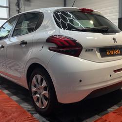 Peugeot 208 1.0 PURETECH 68CH ACCESS - REGULATEUR DE VITESSE - DISTRI NEUVE Auray