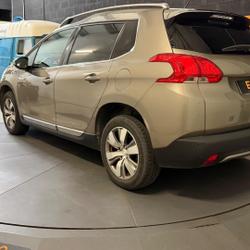 Peugeot 2008 GENERATION-I 1.2 PURETECH 110 ALLURE START-STOP Pornichet