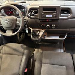 Nissan Interstar FOURGON 2.3 DCI 135ch 2T8 L2H2 - &Eacute;QUIVALENT RENAULT MASTER - ENTRETIEN COMPLET / ATTELAGE Lorient