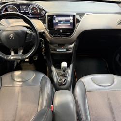 Peugeot 208 1.6 E-HDI 115ch XY / ENTRETIEN COMPLET / KIT DISTRIBUTION NEUF Lorient