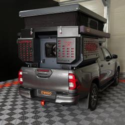 Toyota Hilux HILUX INVINCIBLE 205 4X4 - CABINE REBEL X TOUTES OPTIONS - PANNEAU SOLAIRE - DOUCHE SOLAIRE -CARPLAY Grisolles