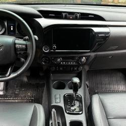 Toyota Hilux HILUX INVINCIBLE 205 4X4 - CABINE REBEL X TOUTES OPTIONS - PANNEAU SOLAIRE - DOUCHE SOLAIRE -CARPLAY Grisolles
