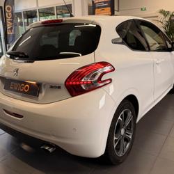 Peugeot 208 GENERATION-I 1.2 PURETECH 80 ALLURE BUSINESS 133 000kms occasion - Lisieux - photo 2/29