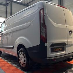 Ford Tourneo Custom FOURGON 270 2.0 TDCI 170 L1H1 COURT PC-TN LIMITED Auray