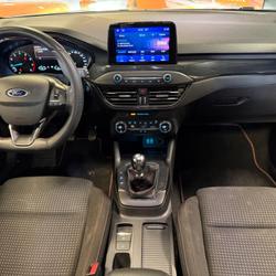 Ford Focus 1.0 ECOBOOST 125 ST-LINE FLEX FUEL // CAM&Eacute;RA DE RECUL // APPLE CARPLAY // OUVERTURE SANS CL&Eacute; Nantes