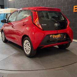 Toyota Aygo 1.0 VVTI 70ch X-Play - CARPLAY - GARANTIE TOYOTA Pornichet