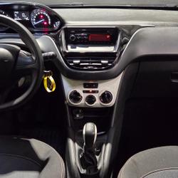 Peugeot 208 GENERATION-I 1.2 PURETECH 70 LIKE / DISTRIBUTION A JOUR La M&eacute;zi&egrave;re