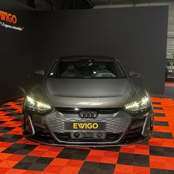 Audi e-tron S EXTENDED  598 CH / PACK RS / FREINS CARBID ROUGE / JANTES 21 POUCES / SIEGES CHAUFFANTS & VENTILES Quimper