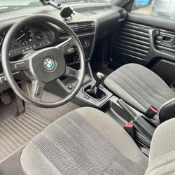 BMW Serie 3 1.8 318i 115ch 2nd Main/ Entretien fait pour la vente/ 48 000klm Saint-Priest