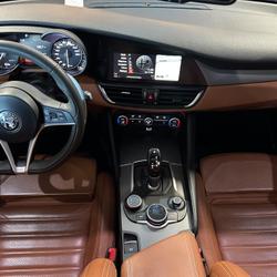 Alfa Romeo Giulia 2.2 210ch Q4 BVA &ndash; TOIT OUVRANT + ENTRETIEN COMPLET CONSTRUCTEUR occasion - Dijon - photo 3/41