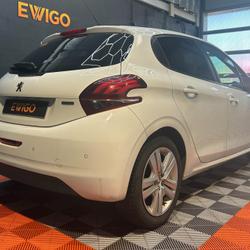 Peugeot 208 1.2 PURETECH 82 STYLE - Distribution Neuve Auray