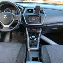 Suzuki S Cross 1.6 VVT 120 PACK 2WD 1&egrave;re MAIN FULL ENTRETIEN Ampuis