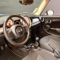 Mini Mini 1.6 75 ONE - ENTRETIEN ET CONTROLE TECHNIQUE A JOUR Sarzeau