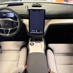 Volvo EX90 EX90 TWIN PERFORMANCE 517 CH 111 KWH // BOWERS & WILKINS // SUSPENSION PNEUMATIQUe // ATTELAGE Nantes