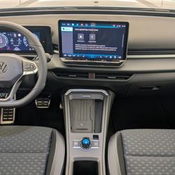 Volkswagen T-Roc 1.5 ETSI EVO2 HYBRID 150 CH BVA DSG7 R-LINE - HAYON MOTORISE, ATTELAGE - DISPONIBILITE IMMEDIATE occasion - Osny - photo 3/14