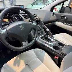 Peugeot 3008 1.6 HDi 115 NAPAPIJRI - SIEGES CHAUFFANTS - ATTELAGE - TOIT PANORAMIQUE - DISTRI ET EMBRAYAGE NEUF occasion - Auray - photo 3/39