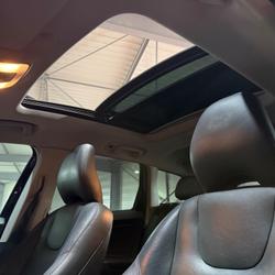 Volvo XC60 2.0 D4 190 SUMMUM GEARTRONIC BVA / HARMAN KARDON / TOIT OUVRANT / ATTELAGE occasion - Quimper - photo 3/31
