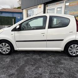 Peugeot 107 1.0 70 ALLURE 2-TRONIC BVA occasion - Urrugne - photo 2/40