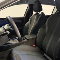Peugeot 308 III Phase 1 GENERATION-III 1.5 BLUEHDI 130ch ALLURE PACK EAT BVA - CARPLAY SANS FIL - ENTRETIEN &Agrave; JOUR occasion - Pornichet - photo 3/50