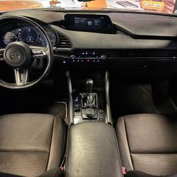 Mazda Mazda3 2.0 SKYACTlV-G 120 HYBRID MHEV STYLE BVA // APPLE CARPLAY // SIEGES CHAUFFANTS // CAMERA 360&deg; occasion - Nantes - photo 3/50