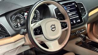 Volvo XC90  - photo 2