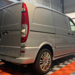 Mercedes Vito CDI 122 CDI V6 - CAMERA DE RECUL - GALERIE DE TOIT - ATTELAGE - CHAINE DE DISTRIBUTION - ISOLATION occasion - Auray - photo 2/33