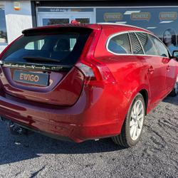 Volvo V60 2.0 D2 120ch X&Eacute;NIUM GEARTRONIC BVA 6 / ENTRETIEN CONSTRUCTEUR / KIT DISTRIBUTION OK occasion - Urrugne - photo 2/50