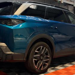 Peugeot 5008 GENERATION-III 1.2 145H MHEV HYBRID GT E-DSC6 - ATTELAGE - SIEGES CHAUFFANT - GARANTIE CONSTRUCTEUR occasion - Auray - photo 2/40