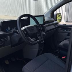 Ford Tourneo Custom FOURGON 320 2.0 ECOBLUE 150ch COURT LIMITED - CARPLAY - CABINE ALLONG&Eacute;E - ATTELAGE - 5 PLACES occasion - Pornichet - photo 3/48